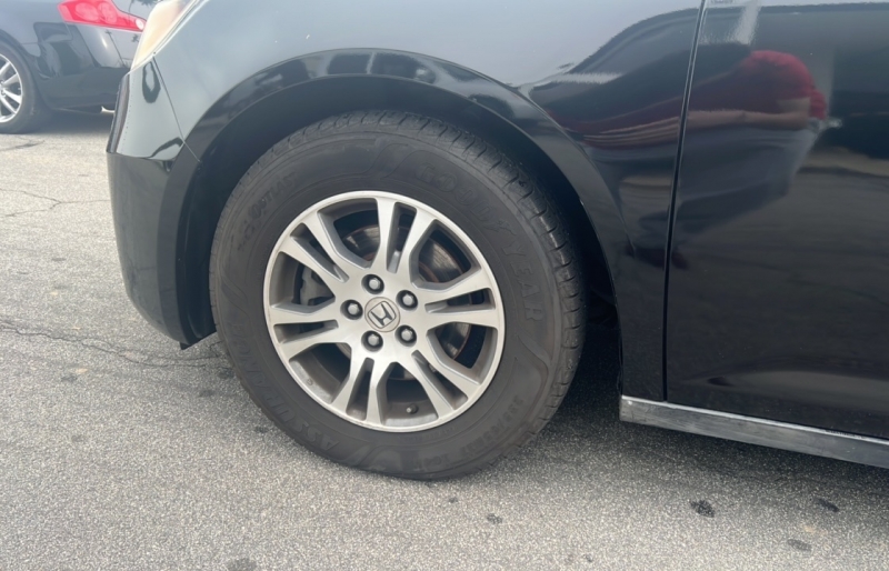 2011 Honda Odyssey EX photo 9