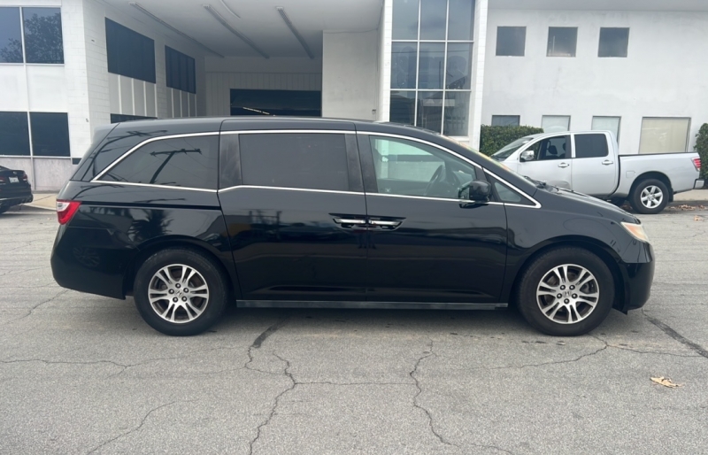 2011 Honda Odyssey EX photo 6