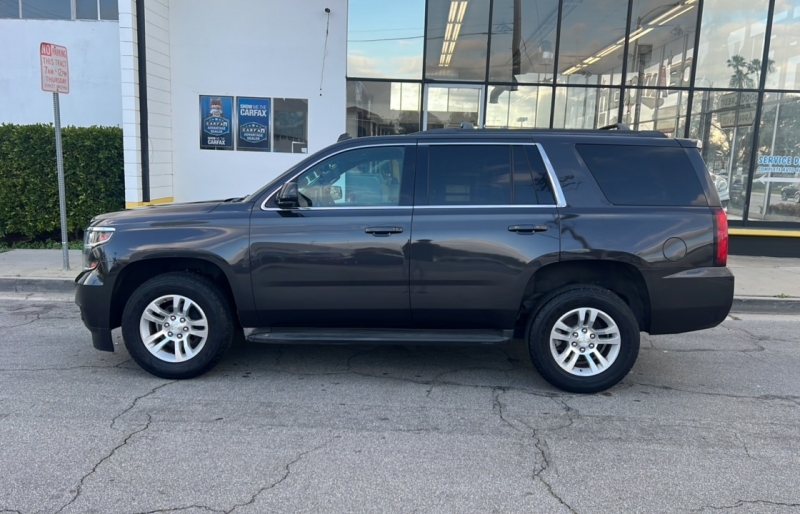 2015 Chevrolet Tahoe LT photo 2