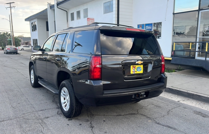 2015 Chevrolet Tahoe LT photo 3