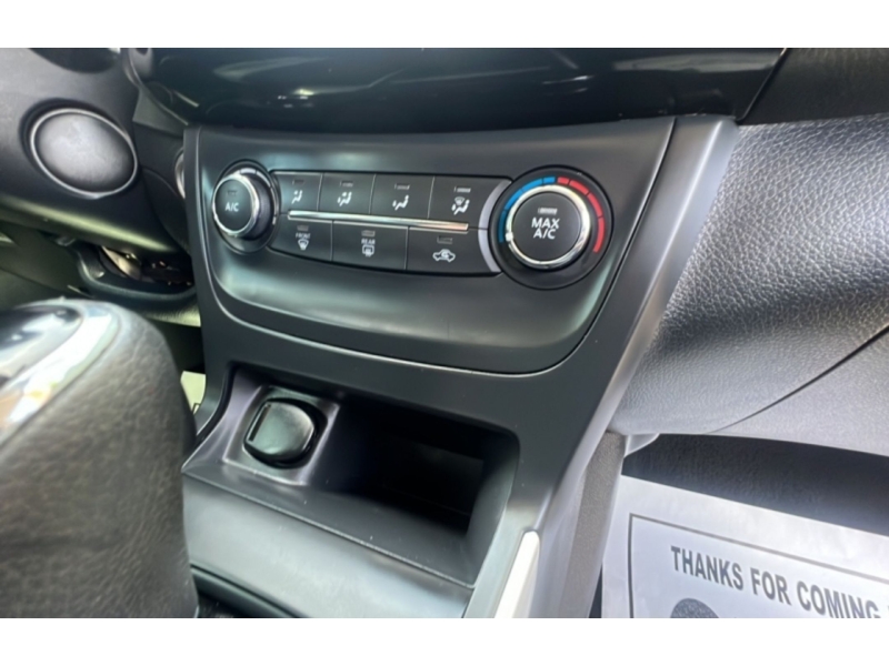 2016 Nissan Sentra SV - Photo 30