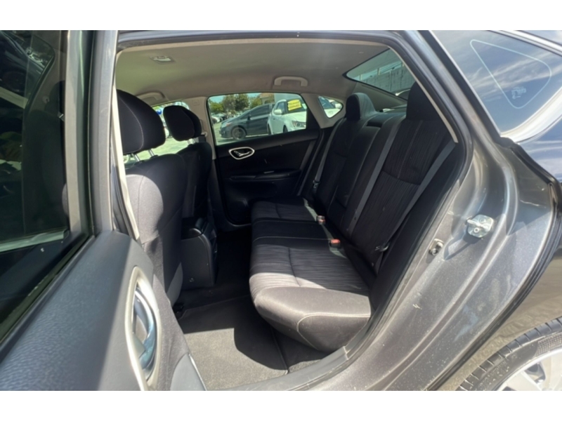 2016 Nissan Sentra SV - Photo 19