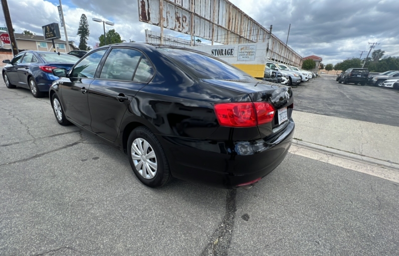 2014 Volkswagen Jetta S photo 4