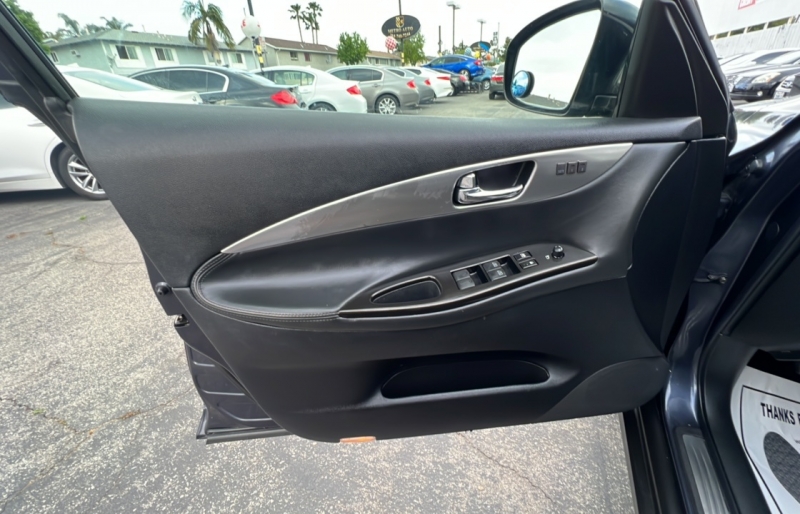 2008 Infiniti EX35 Journey photo 16