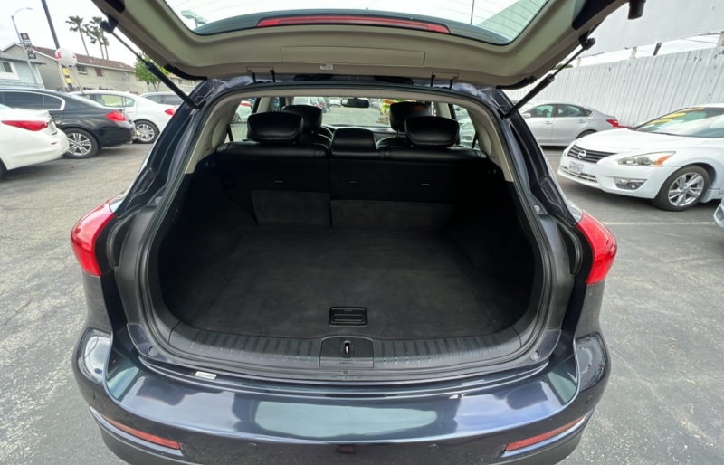 2008 Infiniti EX35 Journey photo 18