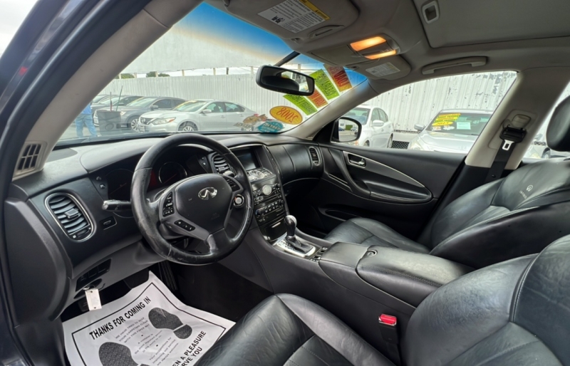 2008 Infiniti EX35 Journey photo 14