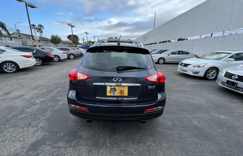 2008 Infiniti EX35 Journey photo 6
