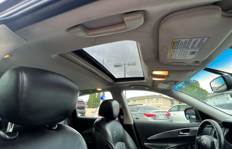 2008 Infiniti EX35 Journey photo 32