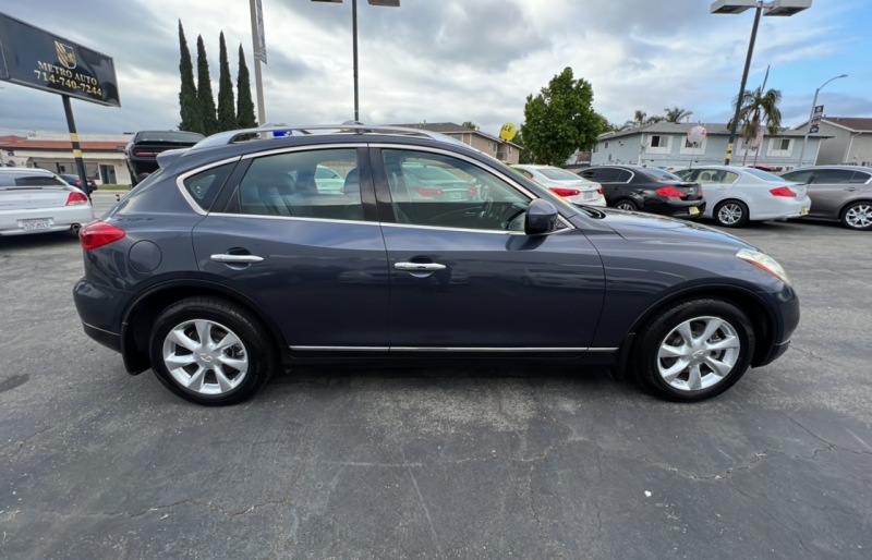 2008 Infiniti EX35 Journey photo 9