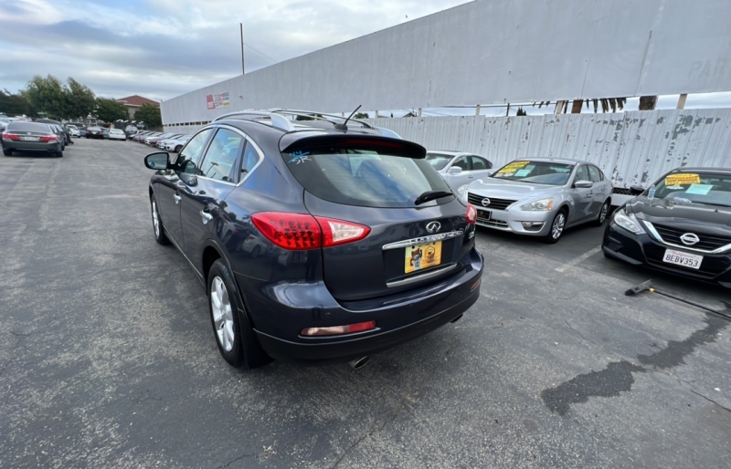 2008 Infiniti EX35 Journey photo 5