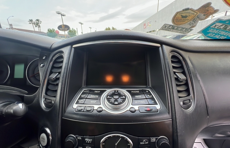 2008 Infiniti EX35 Journey photo 27