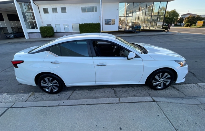 2020 Nissan Altima 2.5 S photo 4