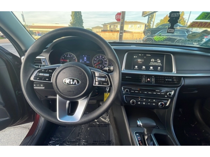 2020 Kia Optima LX - Photo 17