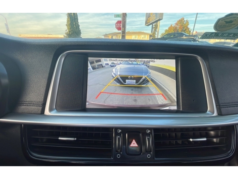 2020 Kia Optima LX - Photo 18