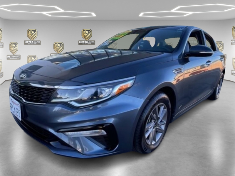 2020 Kia Optima LX's photo