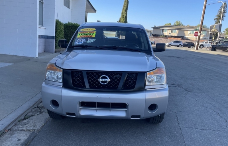 2015 Nissan Titan S photo 2