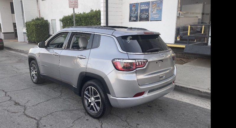 2019 Jeep Compass Latitude photo 7
