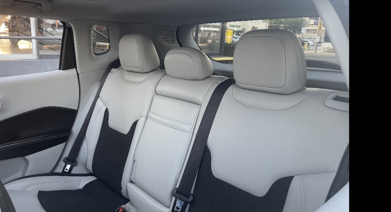 2019 Jeep Compass Latitude photo 11