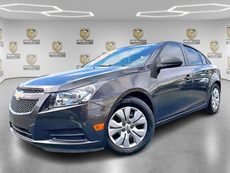 2014 Chevrolet Cruze LS's photo