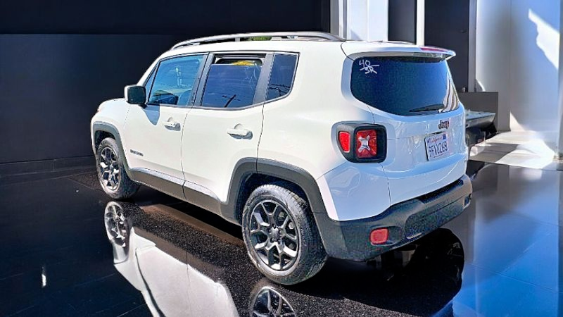 2016 Jeep Renegade Latitude photo 5