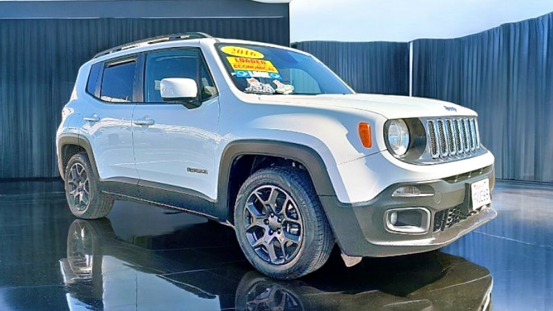 2016 Jeep Renegade Latitude photo 3