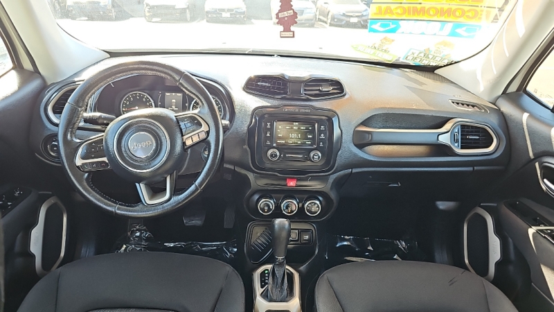 2016 Jeep Renegade Latitude photo 18