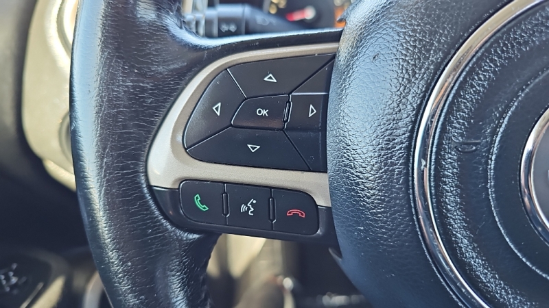 2016 Jeep Renegade Latitude photo 23