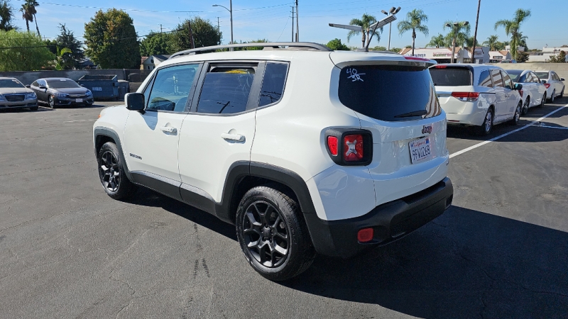 2016 Jeep Renegade Latitude photo 11