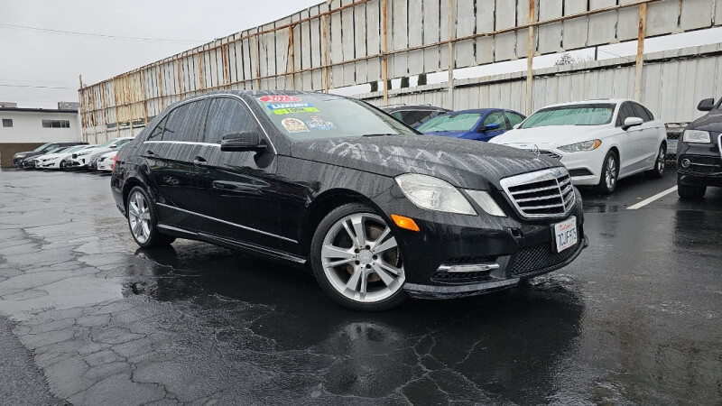 2013 Mercedes Benz E 350 photo 2