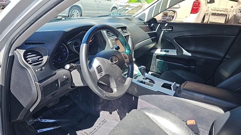 2012 Lexus IS 250 photo 8