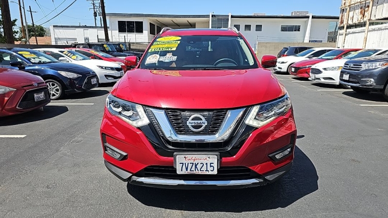 2017 Nissan Rogue SL photo 3