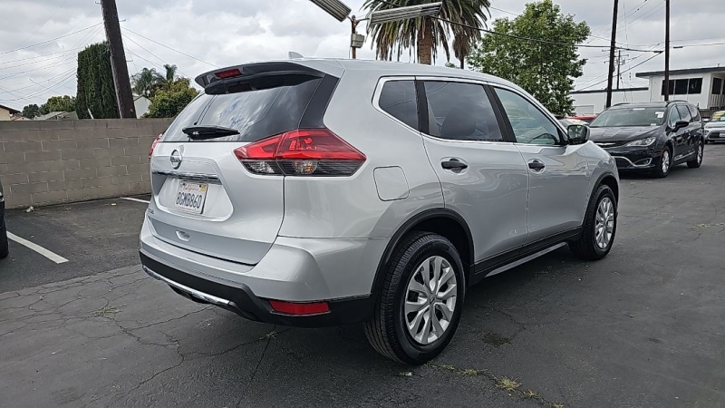2018 Nissan Rogue S photo 3