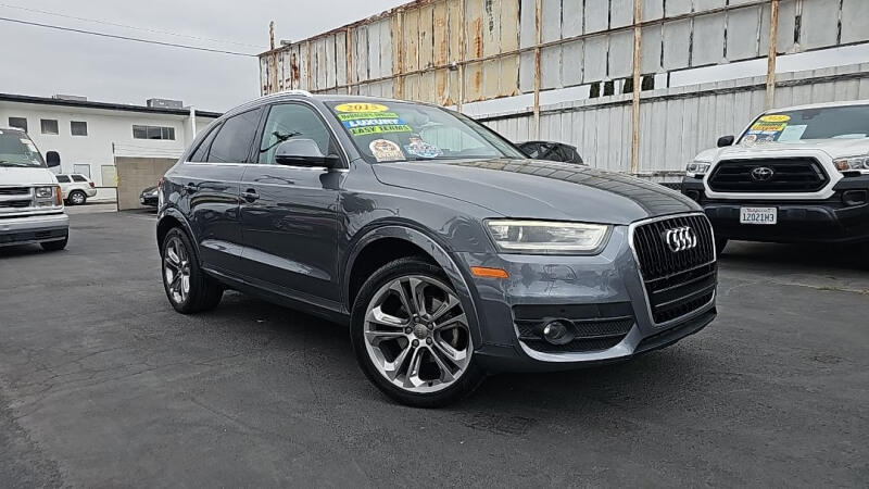 2015 Audi Q3 Premium Plus photo 2