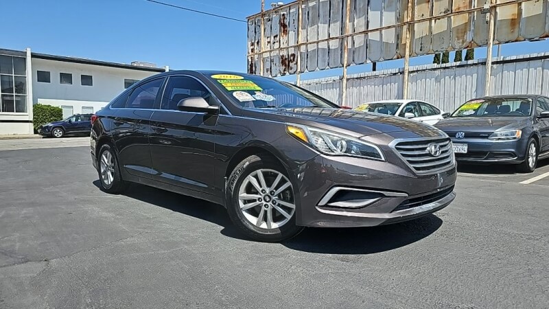 2016 Hyundai Sonata Base photo 2
