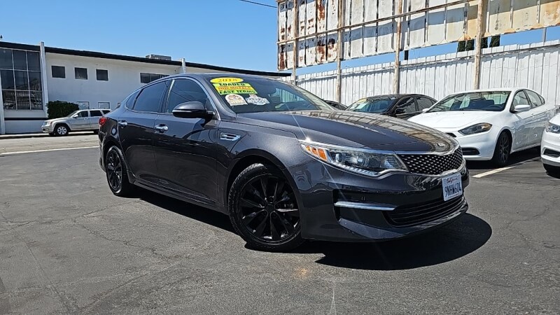 2018 Kia Optima EX photo 2
