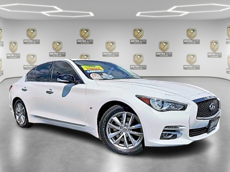 2015 INFINITI Q50 Premium's photo