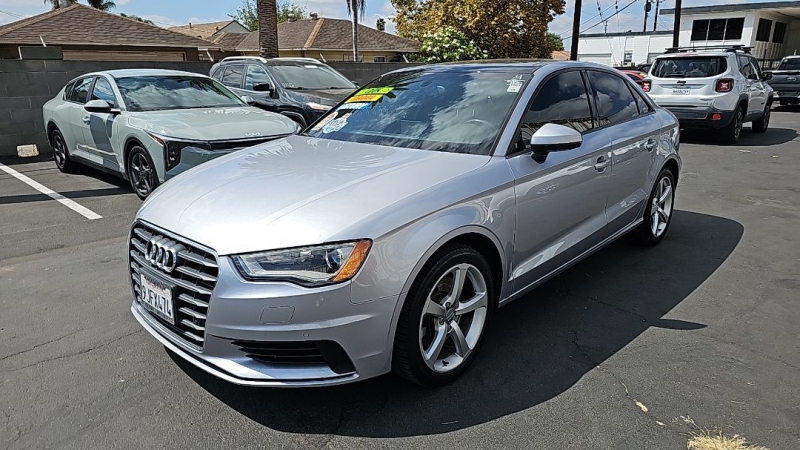 2015 Audi A3 1.8T Premium photo 4