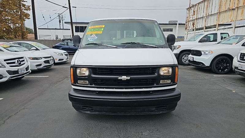 1999 Chevrolet Express 1500 photo 2