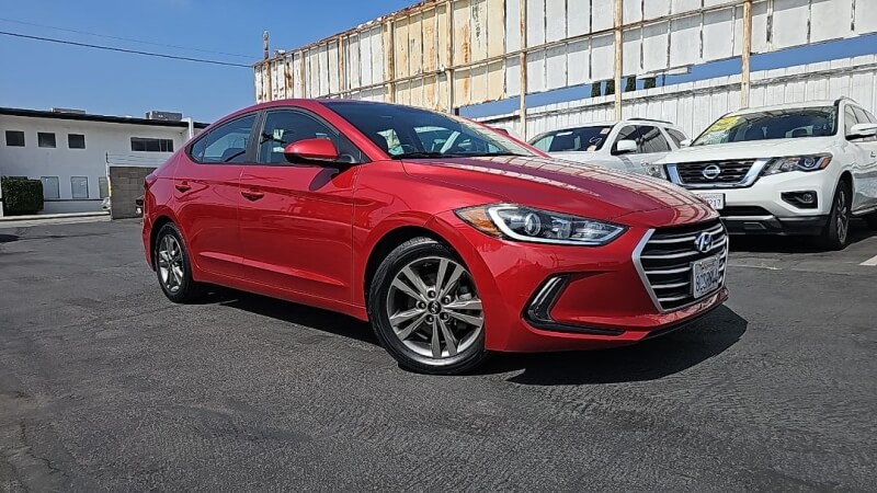 2017 Hyundai Elantra SE photo 2