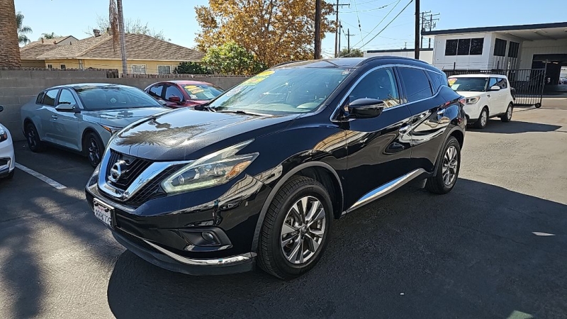 2018 Nissan Murano SV photo 3