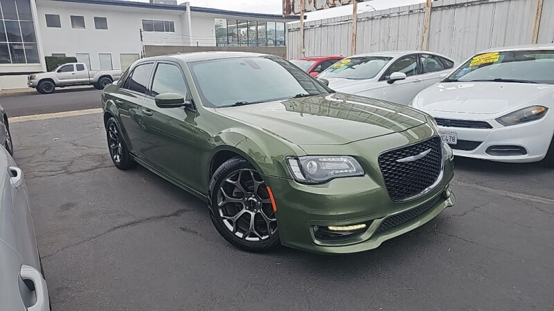 2018 Chrysler 300 S's photo