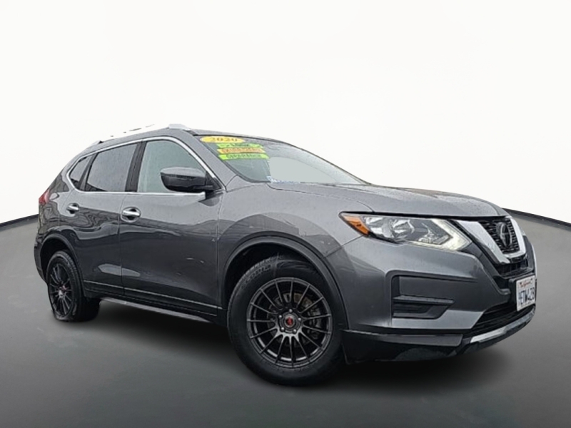 2020 Nissan Rogue SV's photo