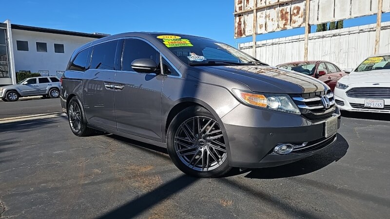 2014 Honda Odyssey Touring Elite's photo