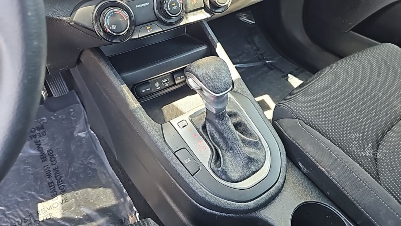 2020 Kia Forte LXS LOOKS AND DRIVES LIKE NEW LOW MILES