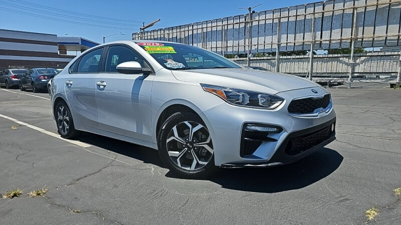 2020 Kia Forte LXS AT's photo