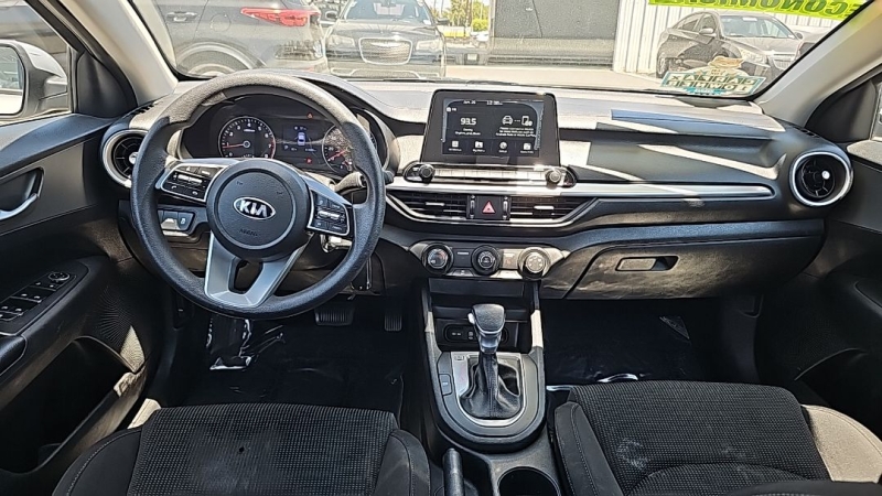 2020 Kia Forte LXS LOOKS AND DRIVES LIKE NEW LOW MILES