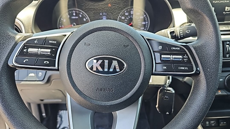 2020 Kia Forte LXS LOOKS AND DRIVES LIKE NEW LOW MILES