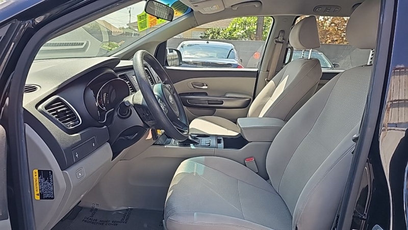 2017 Kia Sedona L