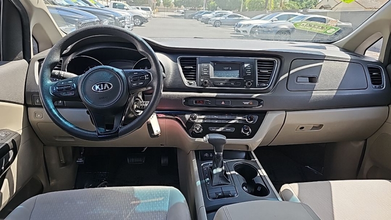 2017 Kia Sedona L