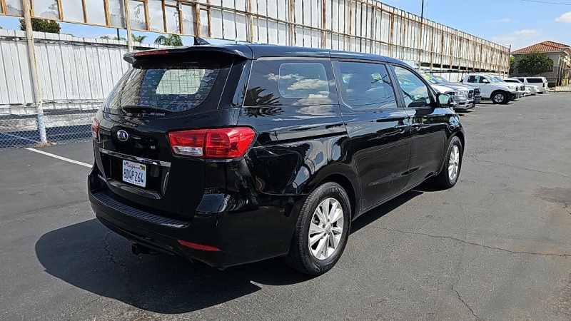 2017 Kia Sedona L